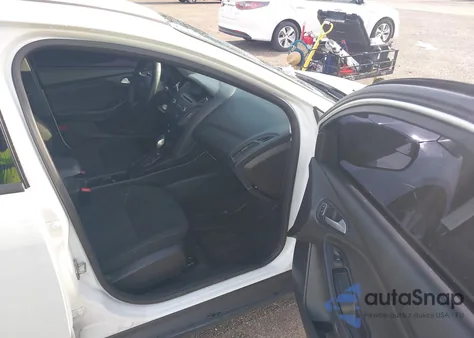 2017 Ford Focus Se z USA, uszkodzony, nr VIN 1FADP3F26HL204065